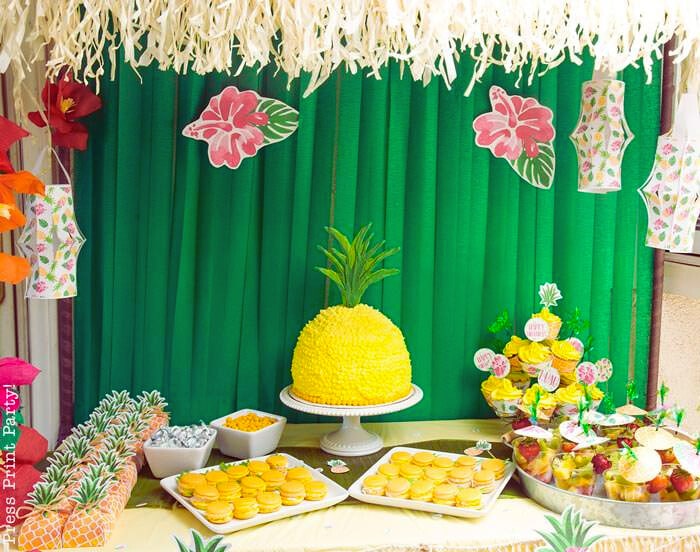 Pineapple Party Decorations